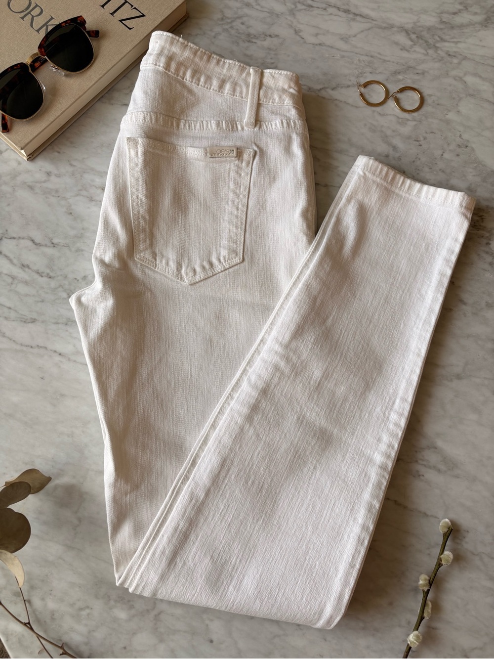 Joe’s Jeans Vixen Skinny White Denim – W26